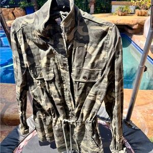 VENUS Olive Camo Drawstring Utility Jacket